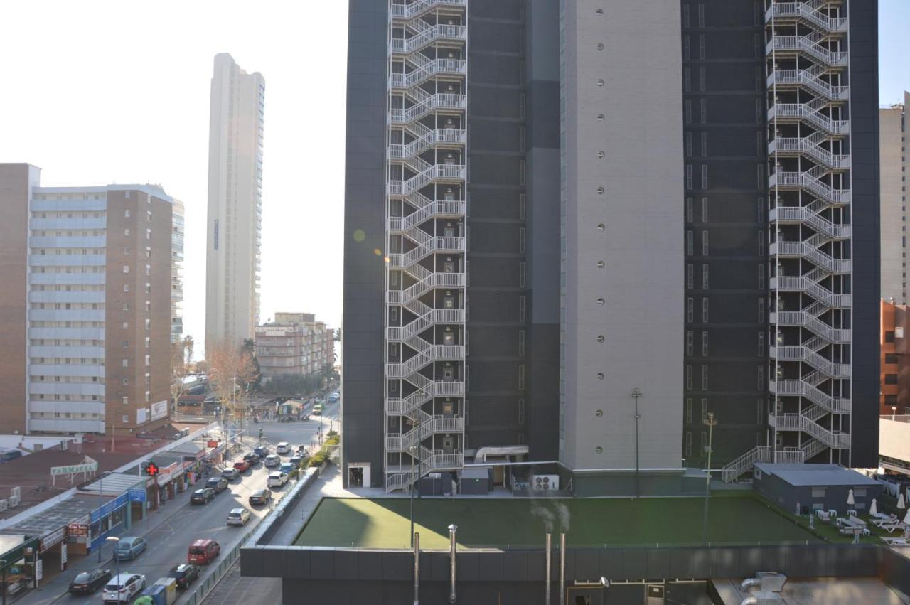 Apts Ara With Pool Бенидорм Экстерьер фото