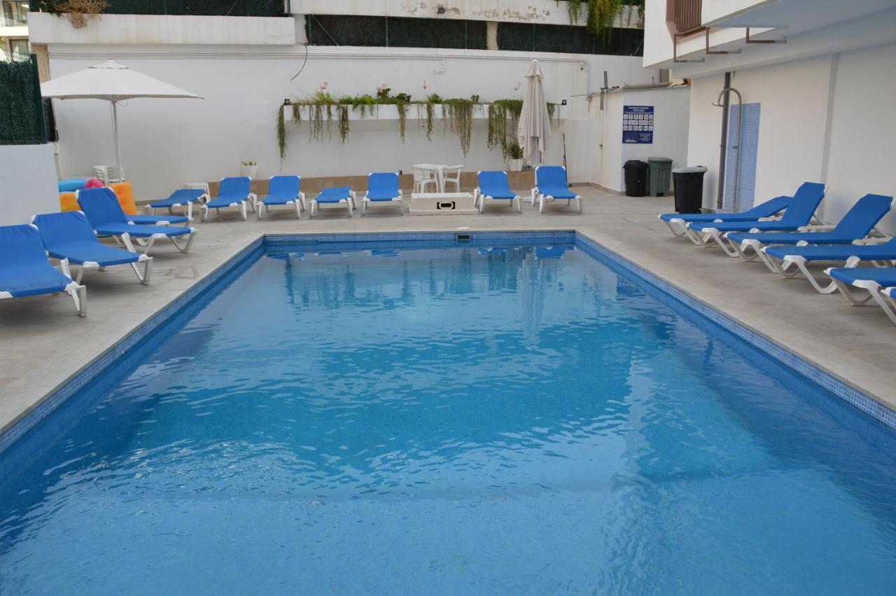 Apts Ara With Pool Бенидорм Экстерьер фото