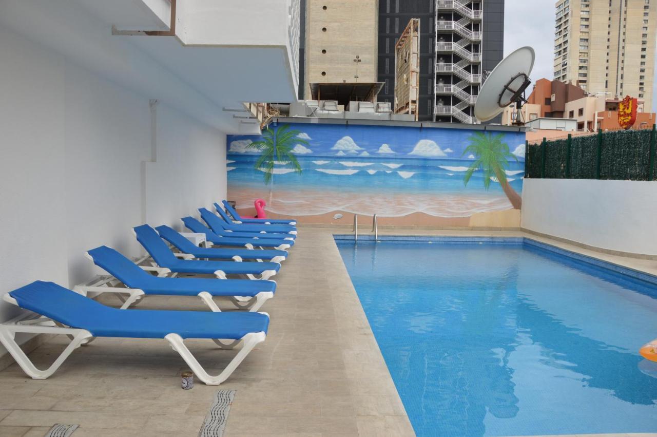 Apts Ara With Pool Бенидорм Экстерьер фото